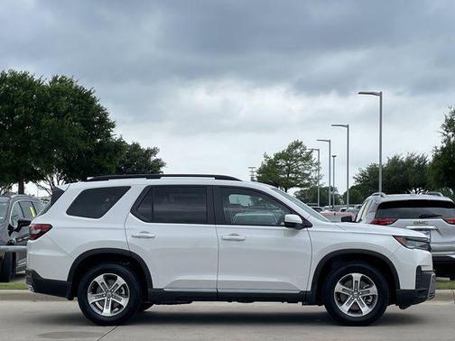 Crystal Black Pearl 2026 Honda Pilot EX-L