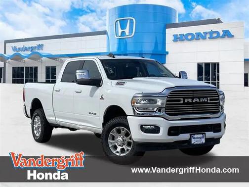 2023 RAM 2500 Laramie Crew Cab 4x4 6'4' Box