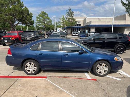 Blue 2006 Chevrolet Impala LT