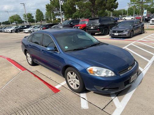 Blue 2006 Chevrolet Impala LT