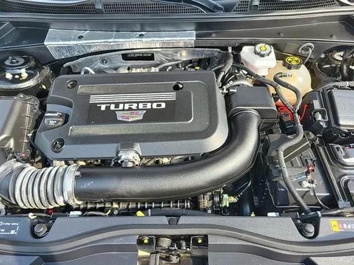 2022 Cadillac XT4 Premium Luxury
