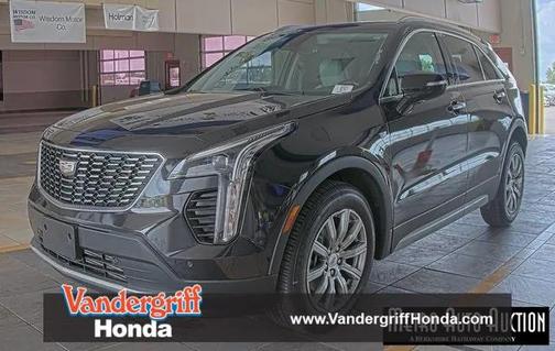 2022 Cadillac XT4 Premium Luxury