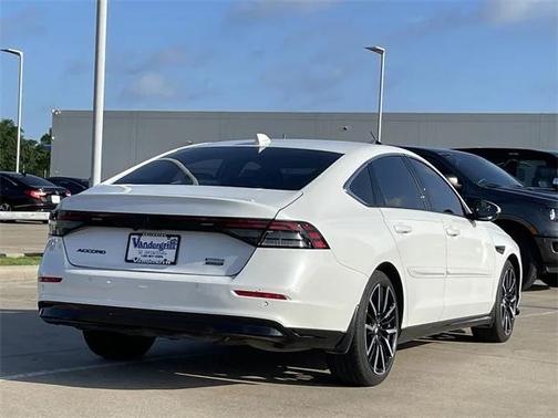 2023 Honda Accord Hybrid Touring