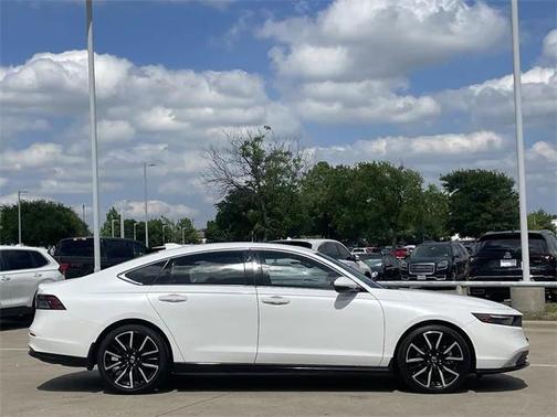 2023 Honda Accord Hybrid Touring