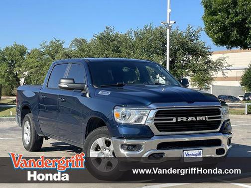 Patriot Blue Pearlcoat 2021 RAM 1500 Big Horn/Lone Star