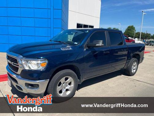Patriot Blue Pearlcoat 2021 RAM 1500 Big Horn/Lone Star