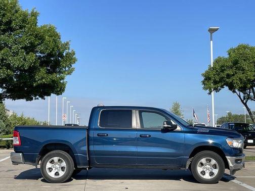 Patriot Blue Pearlcoat 2021 RAM 1500 Big Horn/Lone Star