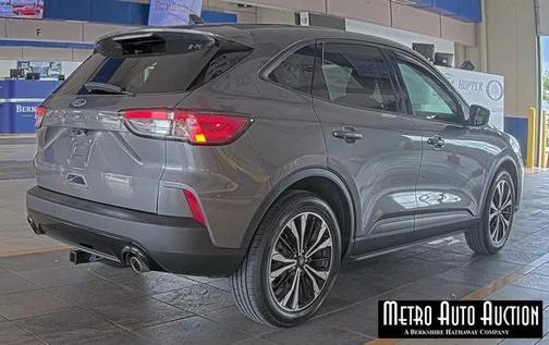 2021 Ford Escape SE