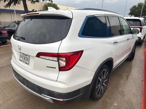 2021 Honda Pilot Touring 8-Passenger