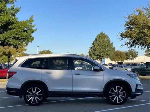 2021 Honda Pilot Touring 8-Passenger