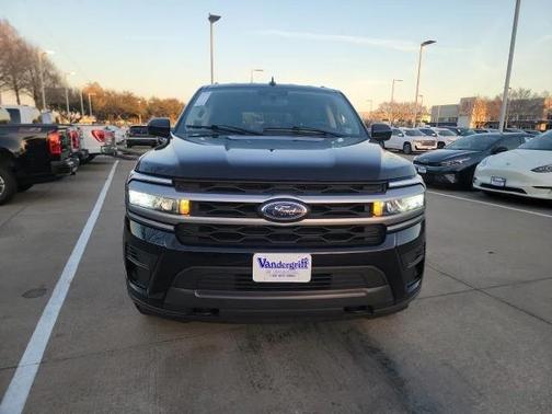 2023 Ford Expedition Max XLT