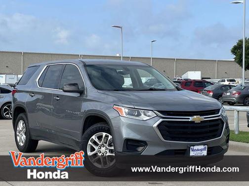 Satin Steel Metallic 2021 Chevrolet Traverse LS