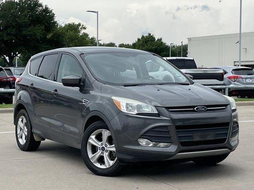 Magnetic 2015 Ford Escape SE