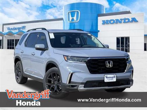 2025 Honda Pilot Touring 8-Passenger