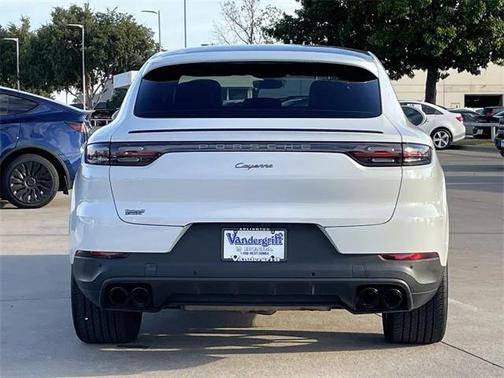2022 Porsche Cayenne Platinum Edition