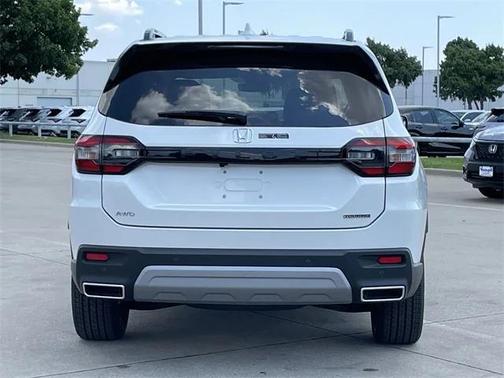 2025 Honda Pilot Touring 8-Passenger