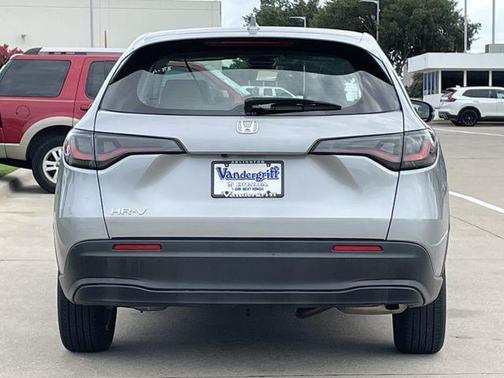 Nordic Forest Pearl 2023 Honda HR-V LX