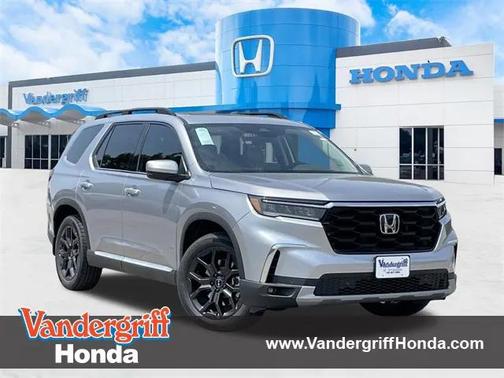 2025 Honda Pilot Touring 8-Passenger