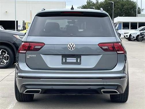 2020 Volkswagen Tiguan 2.0T SE R-Line Black