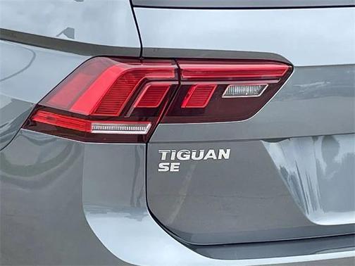 2020 Volkswagen Tiguan 2.0T SE R-Line Black