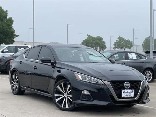 2020 Nissan Altima SR FWD