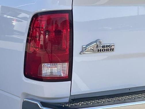 Bright White Clearcoat 2019 RAM 1500 Big Horn