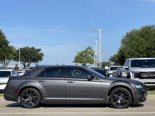 Granite Crystal Metallic Clearcoat 2022 Chrysler 300 S