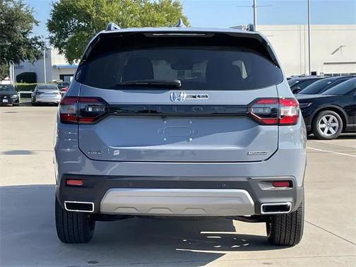 2025 Honda Pilot Touring 8-Passenger