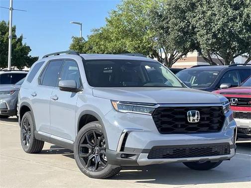 2025 Honda Pilot Touring 8-Passenger