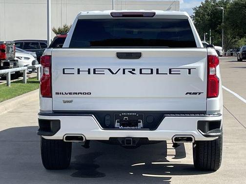 Summit White 2023 Chevrolet Silverado 1500 RST