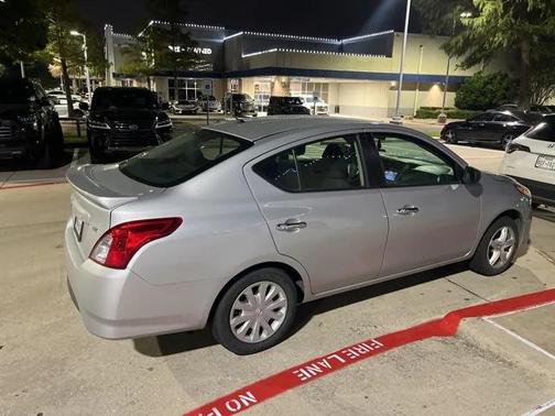 2019 Nissan Versa 1.6 SV