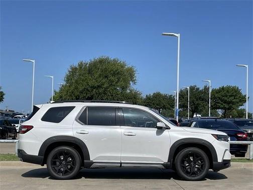 2025 Honda Pilot Touring 8-Passenger