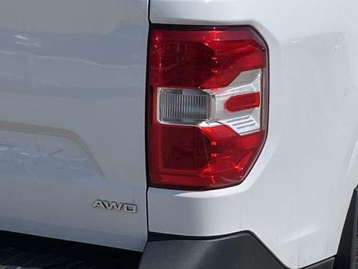 Oxford White 2022 Ford Maverick XL