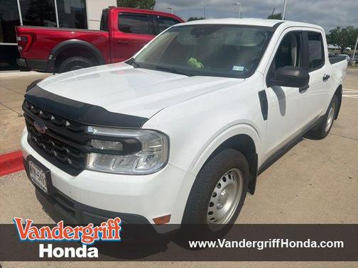 Oxford White 2022 Ford Maverick XL