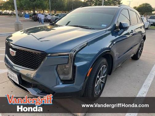 2025 Cadillac XT4 Sport
