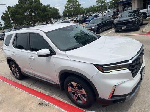 Platinum White Pearl 2023 Honda Pilot EX-L