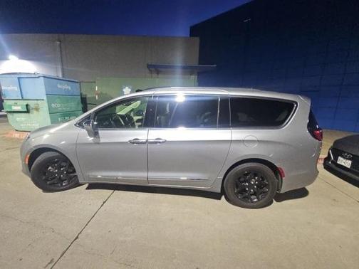 2020 Chrysler Pacifica Limited