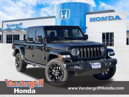 Black Clearcoat 2025 Jeep Gladiator Nighthawk