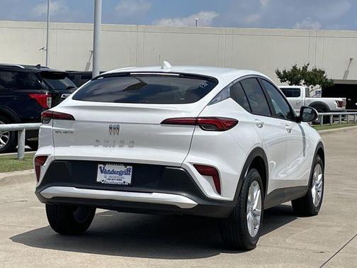 Summit White 2025 Buick Envista Preferred FWD