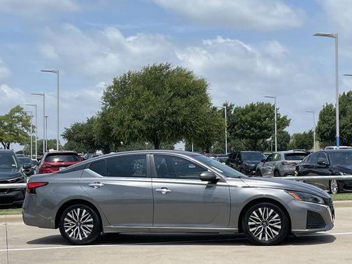 Gun Metallic 2023 Nissan Altima 2.5 SV