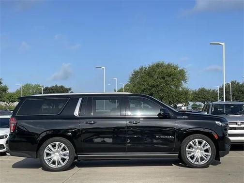 2021 Chevrolet Suburban 4WD High Country