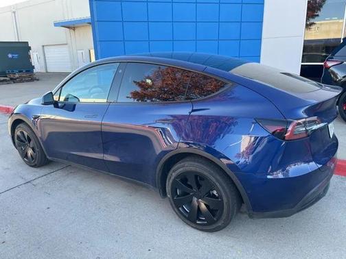 2022 Tesla Model Y Long Range Dual Motor All-Wheel Drive