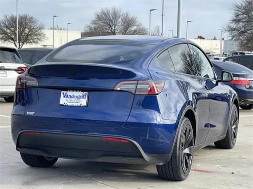 2022 Tesla Model Y Long Range Dual Motor All-Wheel Drive