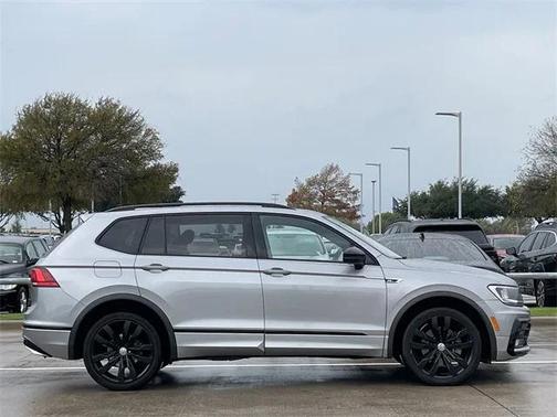 2021 Volkswagen Tiguan 2.0T SE R-Line Black