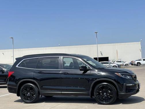 Crystal Black Pearl 2021 Honda Pilot 2WD Special Edition