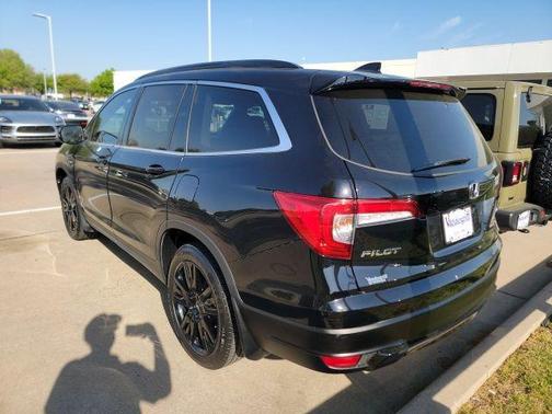 Crystal Black Pearl 2021 Honda Pilot 2WD Special Edition