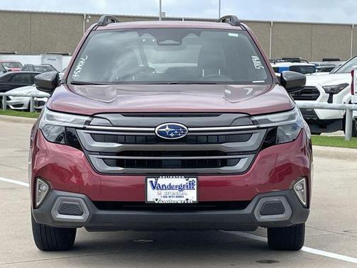 Crimson Red Pearl 2025 Subaru Forester Limited
