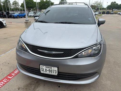 2017 Chrysler Pacifica LX