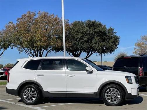 2023 Kia Telluride LX