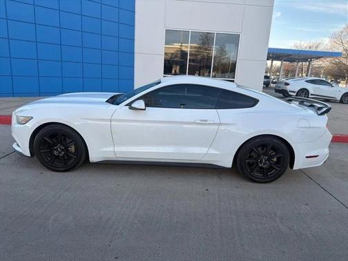 2017 Ford Mustang V6